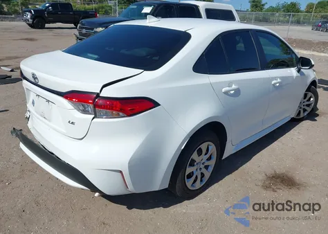 2021 Toyota Corolla Le z USA, uszkodzony, nr VIN 5YFEPMAE8MP195523